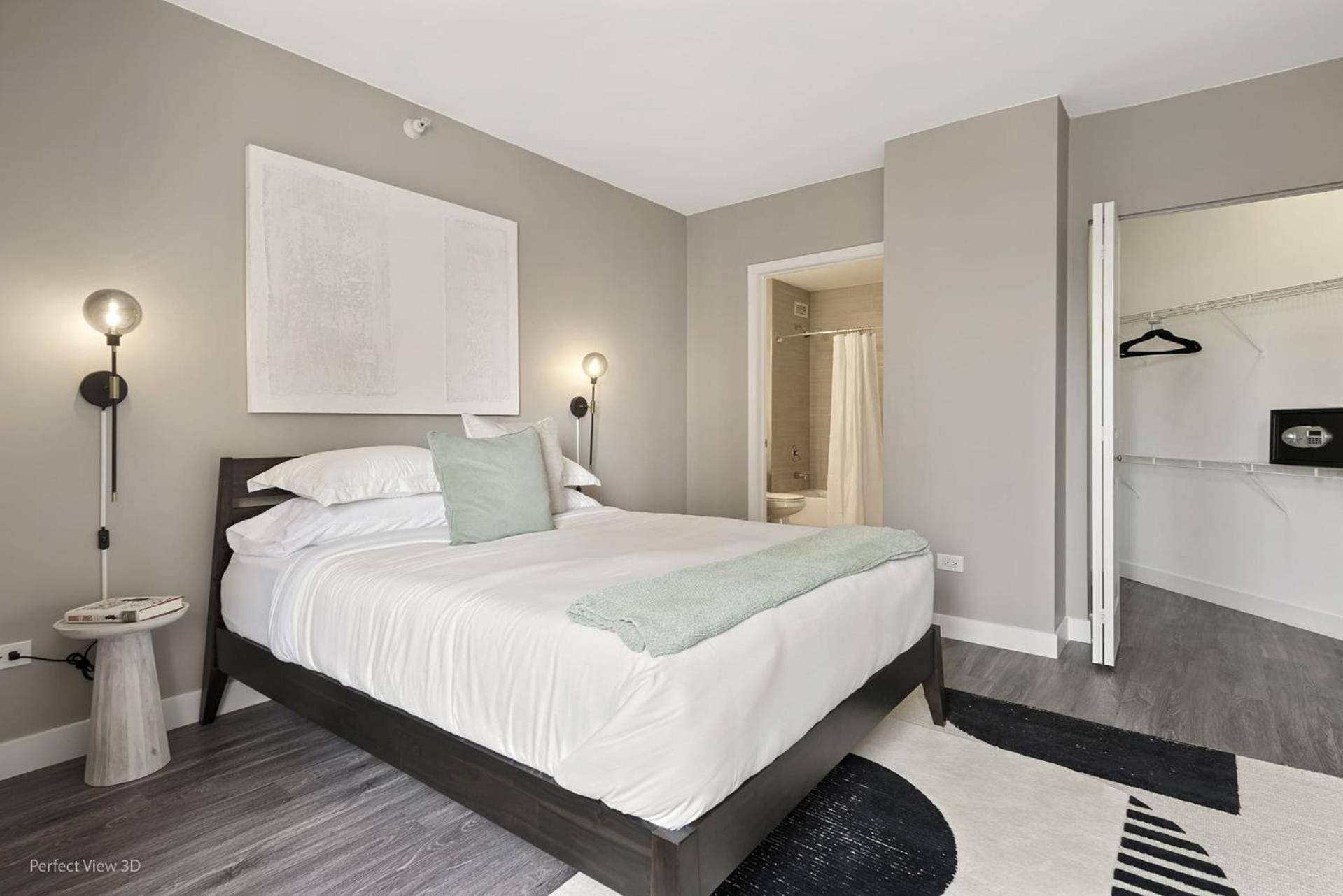 The Bernardin Gold Coast Luxury Apartments Near Magnificent Mile Chicago Exterior photo