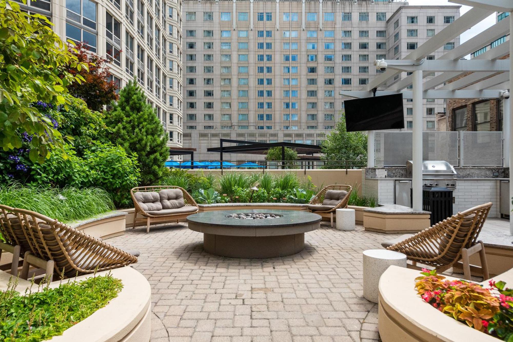 Fully Furnished Apts At The Mag Mile -Cloud9 - 747 Apartment Chicago Exterior photo